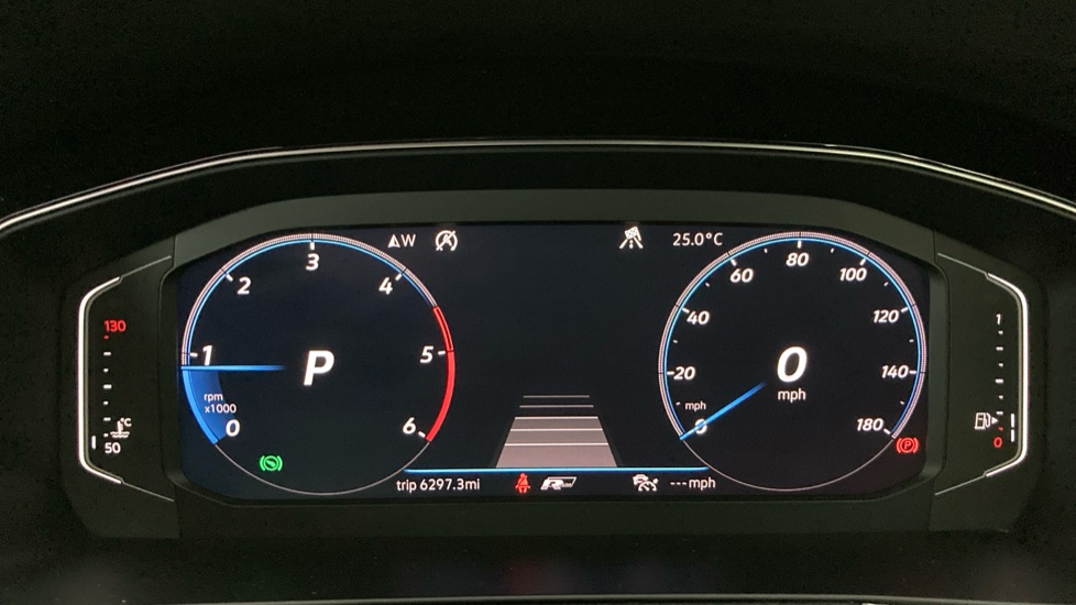 Volkswagen Arteon 2.0 TDI EVO SCR R-Line 5dr DSG Diesel Hatchback - Image 11