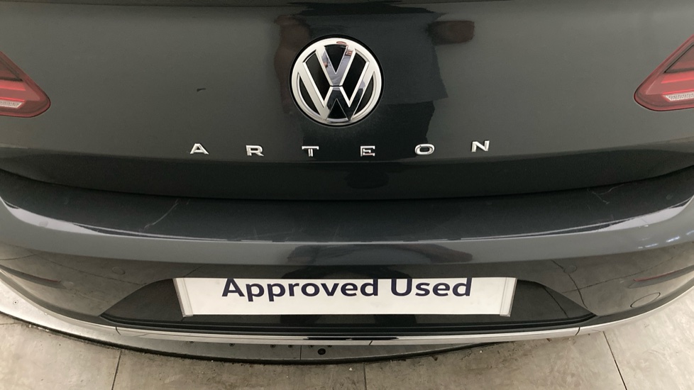 Volkswagen Arteon 2.0 TDI EVO SCR R-Line 5dr DSG Diesel Hatchback - Image 42