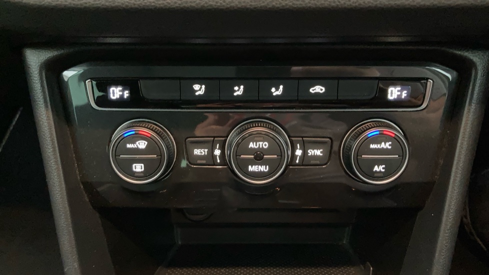 Volkswagen Tiguan 1.5 TSi EVO 150 Match 5dr Petrol Estate - Image 13
