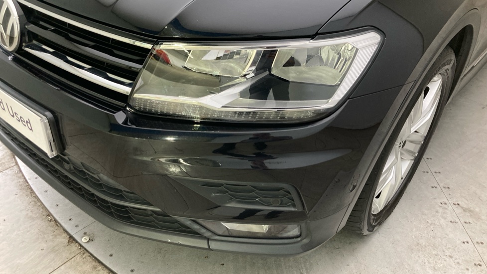 Volkswagen Tiguan 1.5 TSi EVO 150 Match 5dr Petrol Estate - Image 22