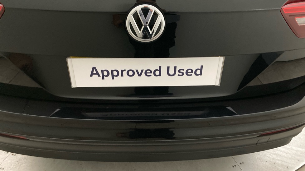 Volkswagen Tiguan 1.5 TSi EVO 150 Match 5dr Petrol Estate - Image 28