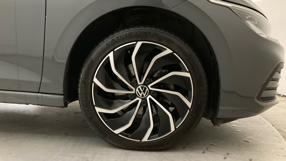 Volkswagen Golf 1.0 TSI Life 5dr Petrol Hatchback - Image 5