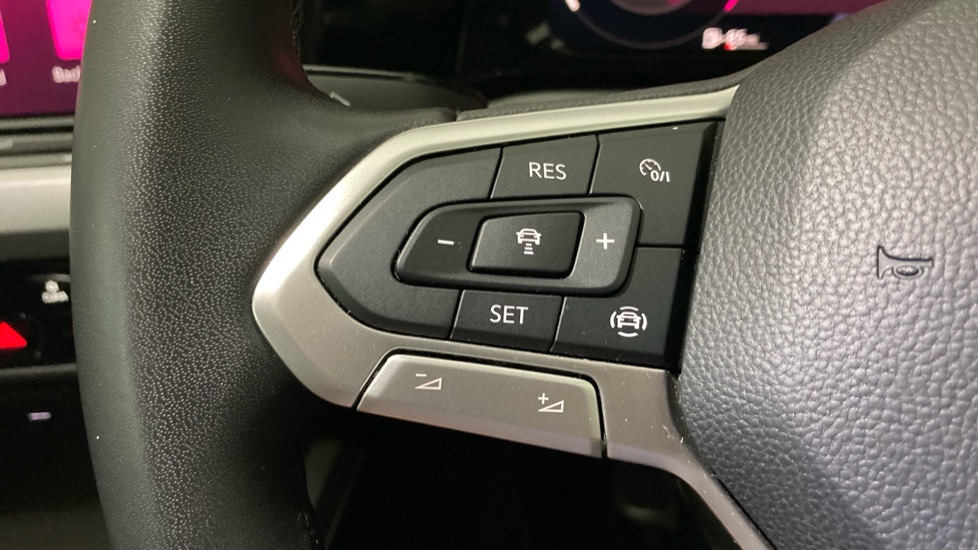 Volkswagen Golf 1.0 TSI Life 5dr Petrol Hatchback - Image 17