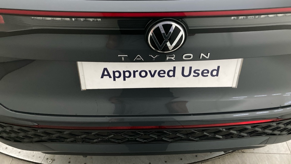 Volkswagen Tayron 1.5 TSI eHybrid R-Line 5dr DSG6 Estate - Image 39