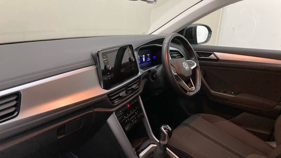 Volkswagen T-Roc 1.5 TSI Life 5dr Petrol Hatchback - Image 2