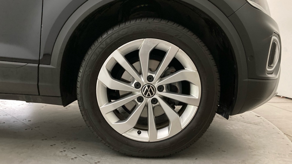 Volkswagen T-Roc 1.5 TSI Life 5dr Petrol Hatchback - Image 5