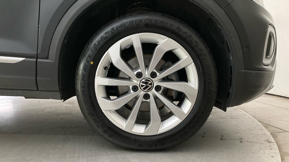 Volkswagen T-Roc 1.5 TSI Style 5dr Petrol Hatchback - Image 5