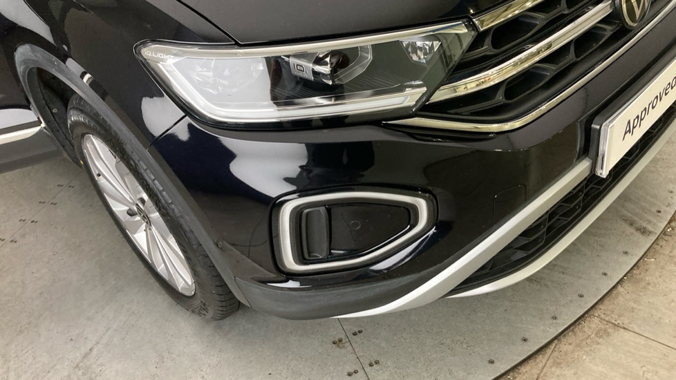 Volkswagen T-Roc 1.5 TSI Style 5dr Petrol Hatchback - Image 32