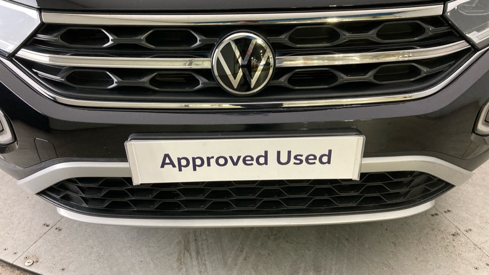 Volkswagen T-Roc 1.5 TSI Style 5dr Petrol Hatchback - Image 34