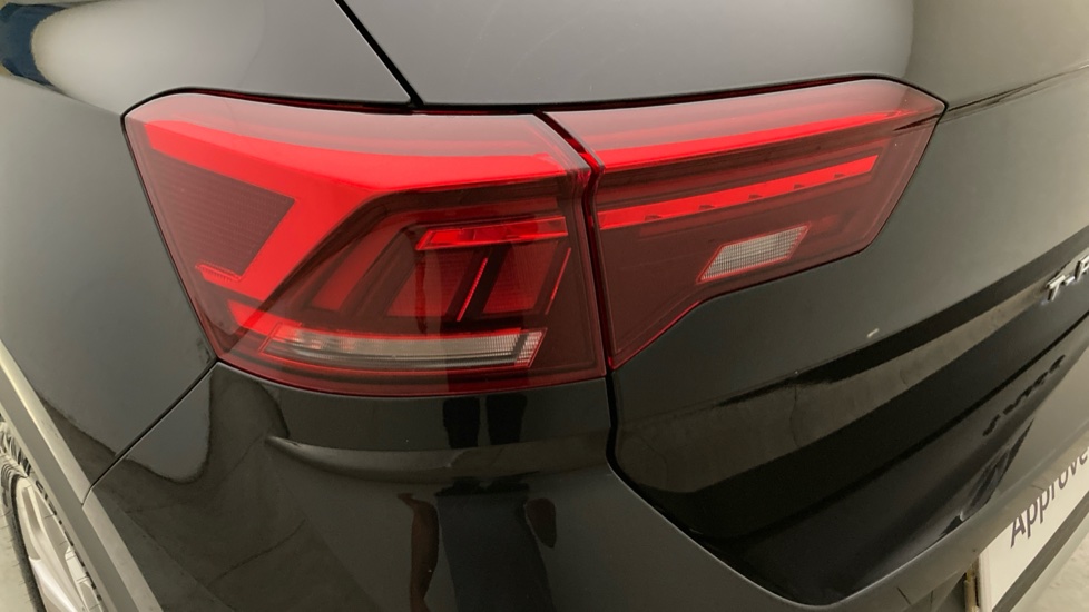 Volkswagen T-Roc 1.5 TSI Style 5dr Petrol Hatchback - Image 35