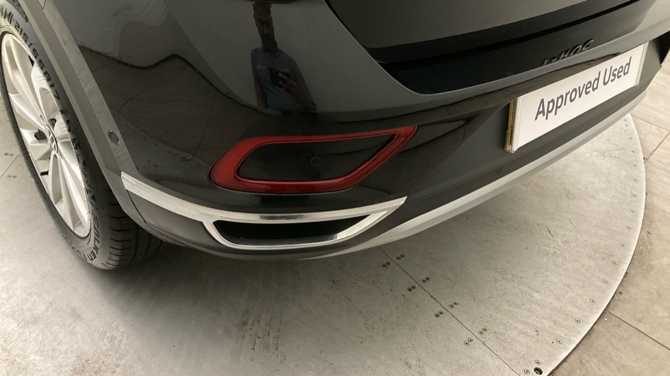 Volkswagen T-Roc 1.5 TSI Style 5dr Petrol Hatchback - Image 37