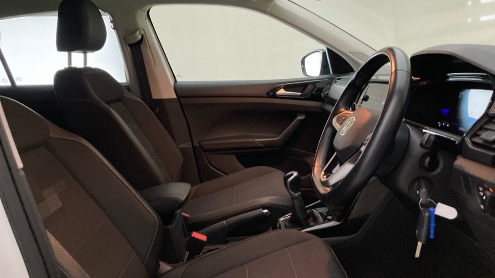 Volkswagen T-Cross 1.0 TSI Black Edition 5dr Petrol Estate - Image 15