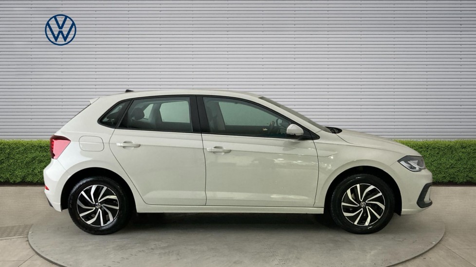 Volkswagen Polo 1.0 Life 5dr Petrol Hatchback - Image 4
