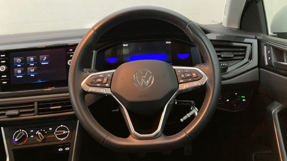 Volkswagen Polo 1.0 Life 5dr Petrol Hatchback - Image 10