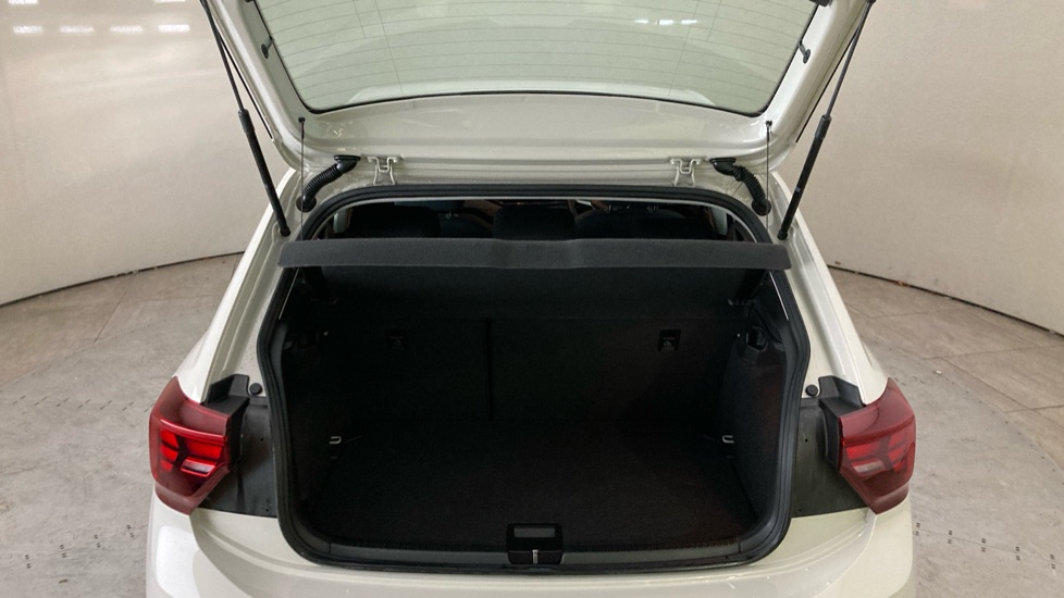 Volkswagen Polo 1.0 Life 5dr Petrol Hatchback - Image 20