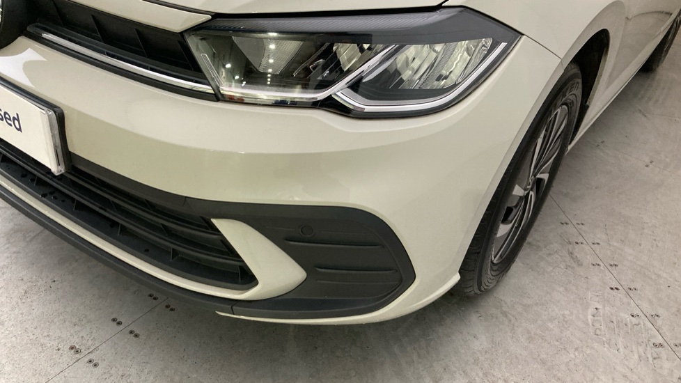 Volkswagen Polo 1.0 Life 5dr Petrol Hatchback - Image 32