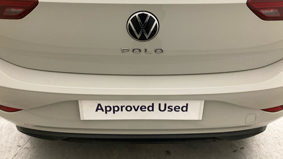 Volkswagen Polo 1.0 Life 5dr Petrol Hatchback - Image 38