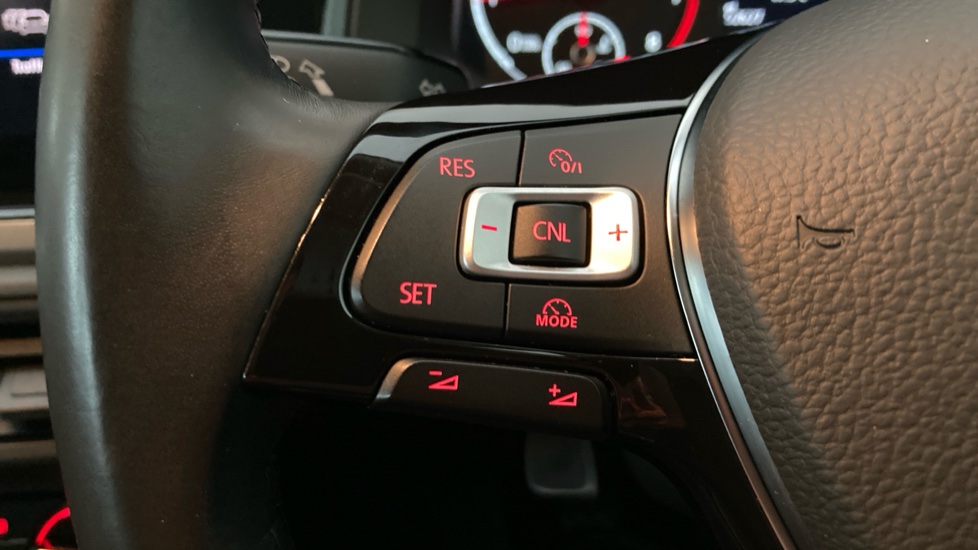 Volkswagen Polo 1.0 TSI 95 SE Tech Edition 5dr Petrol Hatchback - Image 17