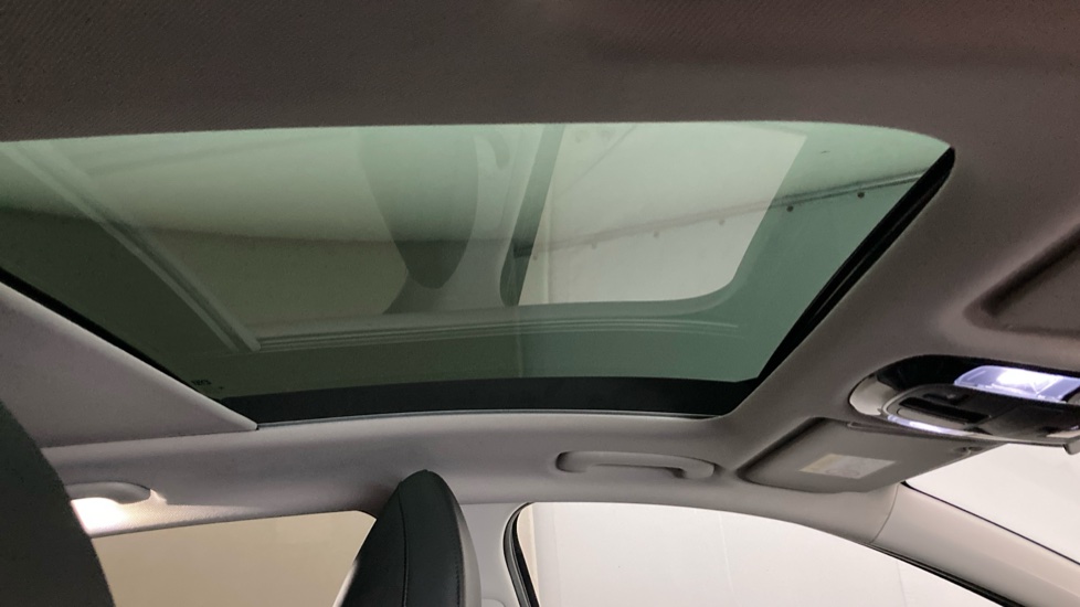 Hyundai TUCSON 1.6 TGDi Ultimate 5dr 2WD Petrol Estate - Image 32