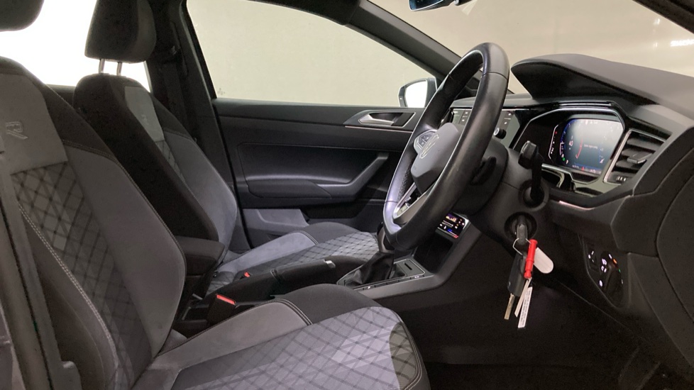 Volkswagen Polo 1.0 TSI 115 R-Line 5dr DSG Petrol Hatchback - Image 15