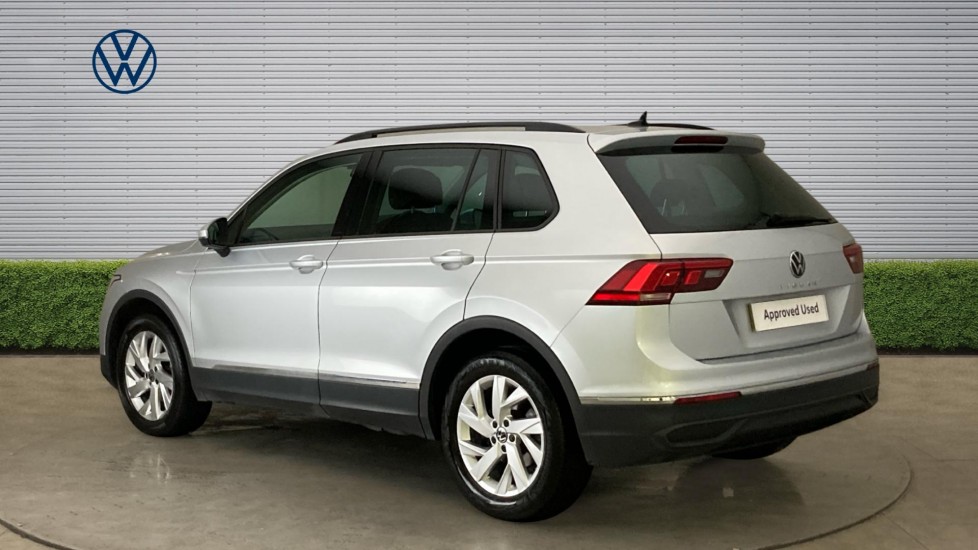 Volkswagen Tiguan 1.5 TSI 150 Life 5dr Petrol Estate - Image 3
