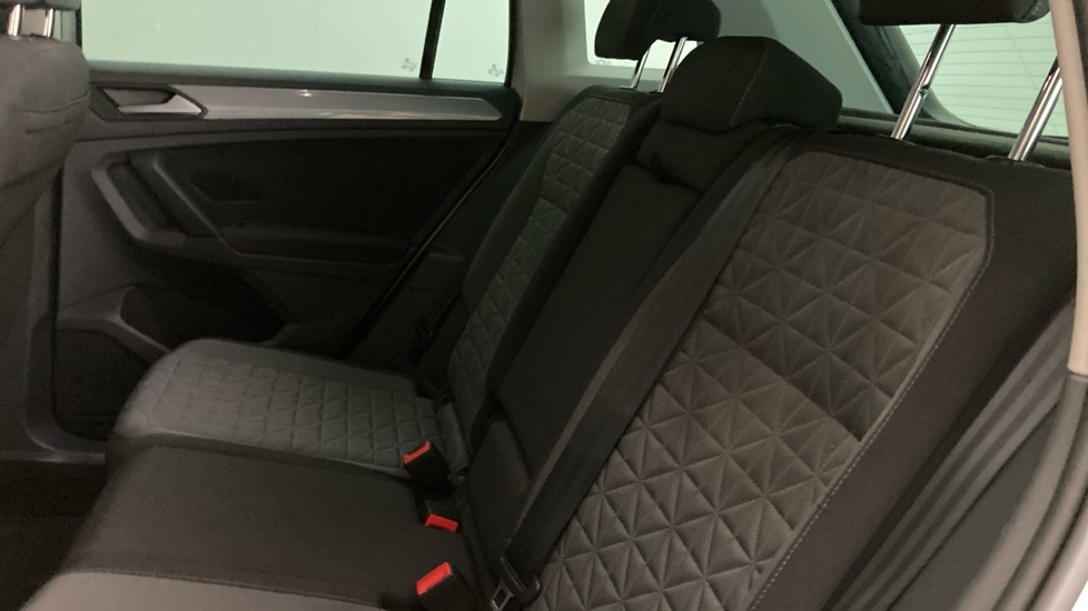 Volkswagen Tiguan 1.5 TSI 150 Life 5dr Petrol Estate - Image 16
