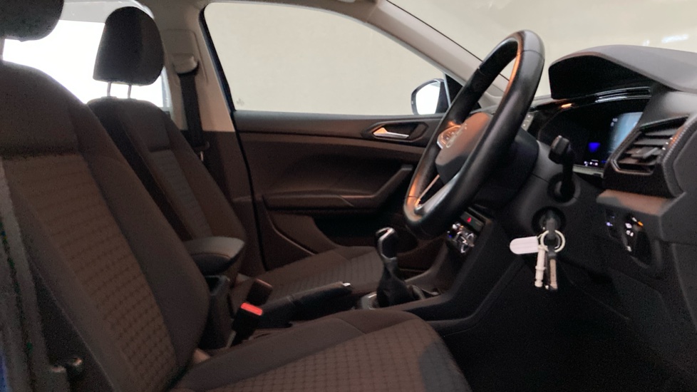 Volkswagen T-Cross 1.0 TSI SE 5dr Petrol Estate - Image 15