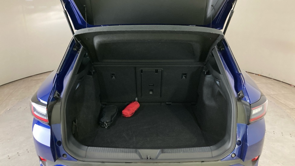 Volkswagen ID.4 109kW Life Pure 52kWh 5dr Auto [110kW Ch] Electric Estate - Image 20