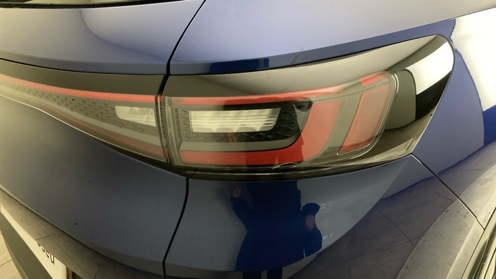Volkswagen ID.4 109kW Life Pure 52kWh 5dr Auto [110kW Ch] Electric Estate - Image 25