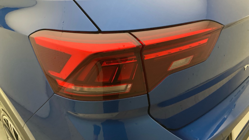Volkswagen T-Roc 1.6 TDI R-Line 5dr Diesel Hatchback - Image 24