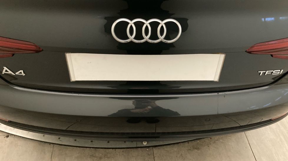 Audi A4 2.0T FSI S Line 4dr S Tronic [Leather/Alc] Petrol Saloon - Image 28
