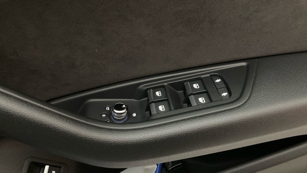Audi A4 2.0T FSI S Line 4dr S Tronic [Leather/Alc] Petrol Saloon - Image 38
