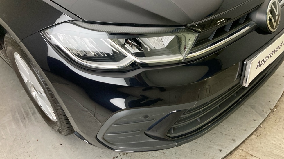 Volkswagen Polo 1.0 TSI Life 5dr Petrol Hatchback - Image 21