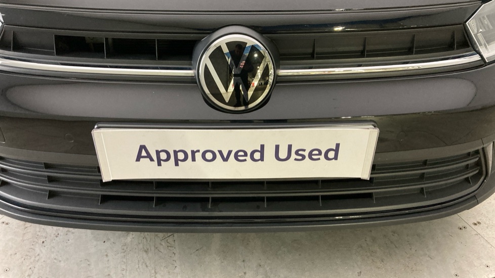 Volkswagen Polo 1.0 TSI Life 5dr Petrol Hatchback - Image 23