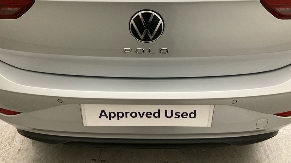 Volkswagen Polo 1.0 TSI Life 5dr DSG Petrol Hatchback - Image 28