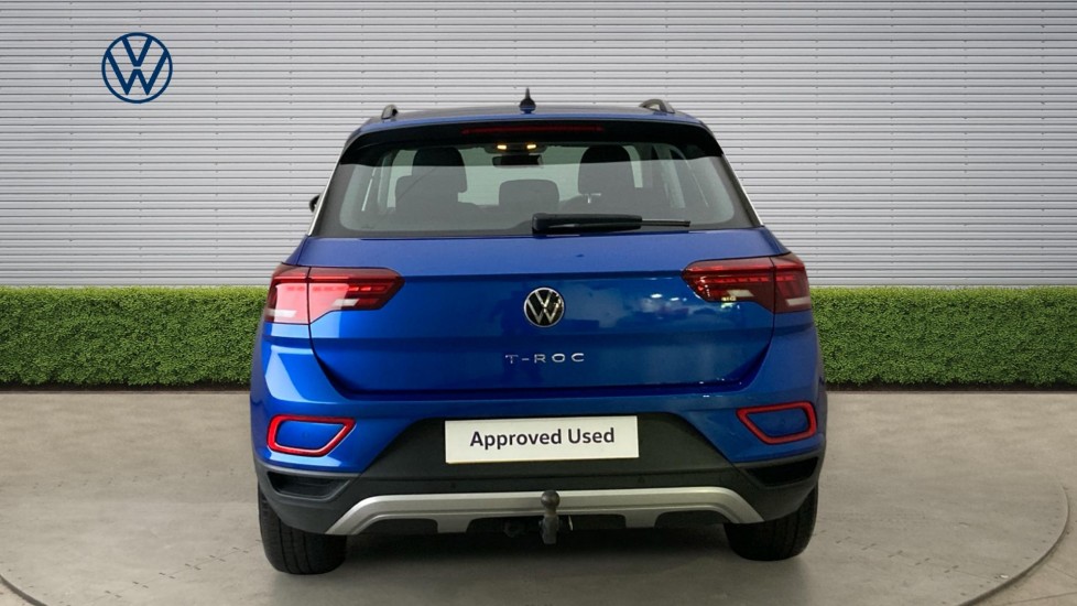 Volkswagen T-Roc 1.5 TSI Life 5dr Petrol Hatchback - Image 8