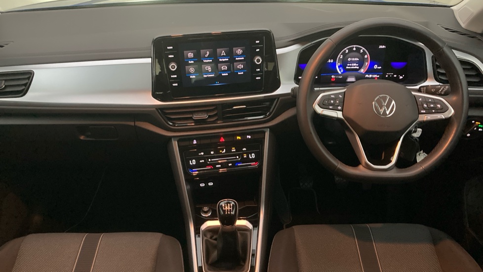 Volkswagen T-Roc 1.5 TSI Life 5dr Petrol Hatchback - Image 9