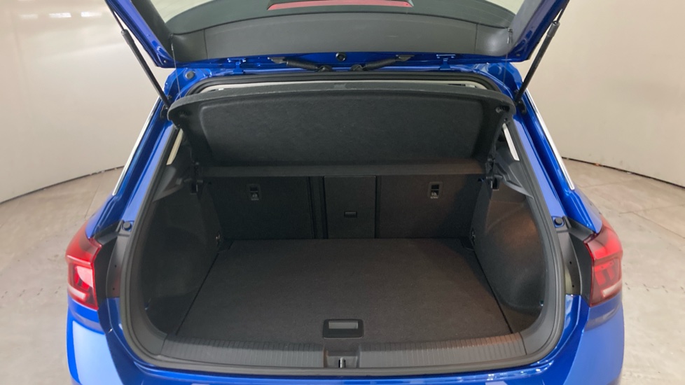 Volkswagen T-Roc 1.5 TSI Life 5dr Petrol Hatchback - Image 20