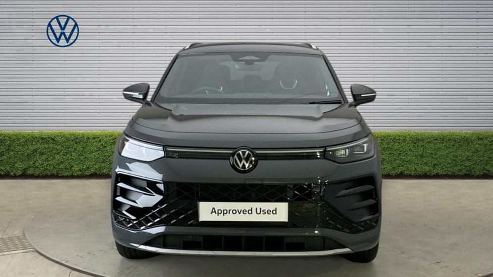 Volkswagen Tayron 1.5 TSI eHybrid 272 R-Line 5dr DSG6 Estate - Image 7