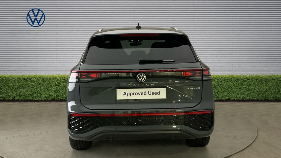 Volkswagen Tayron 1.5 TSI eHybrid 272 R-Line 5dr DSG6 Estate - Image 8