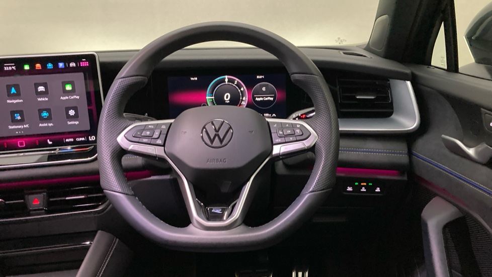 Volkswagen Tayron 1.5 TSI eHybrid 272 R-Line 5dr DSG6 Estate - Image 10