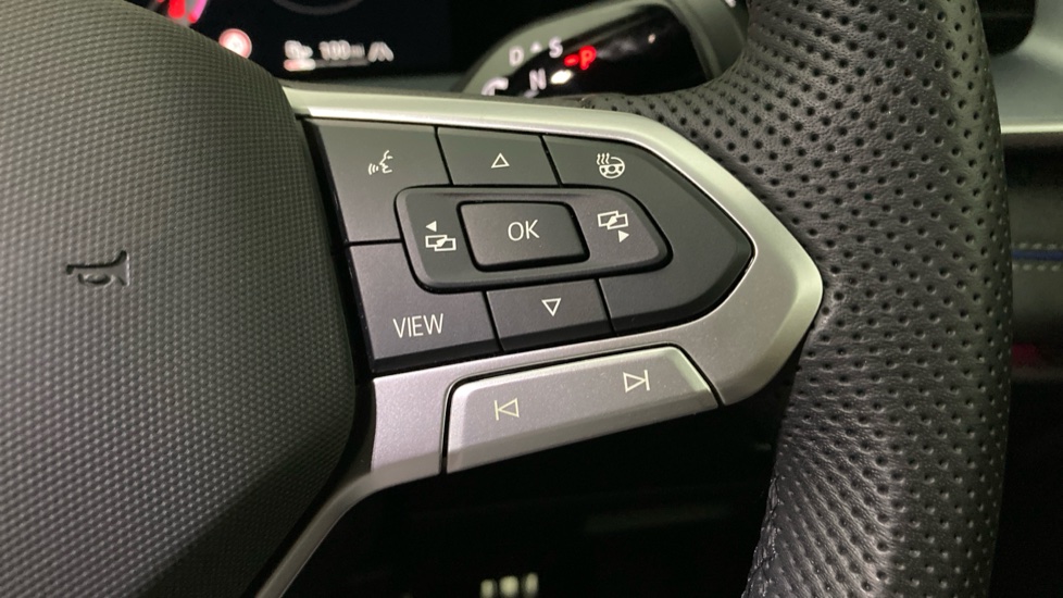 Volkswagen Tayron 1.5 TSI eHybrid 272 R-Line 5dr DSG6 Estate - Image 18