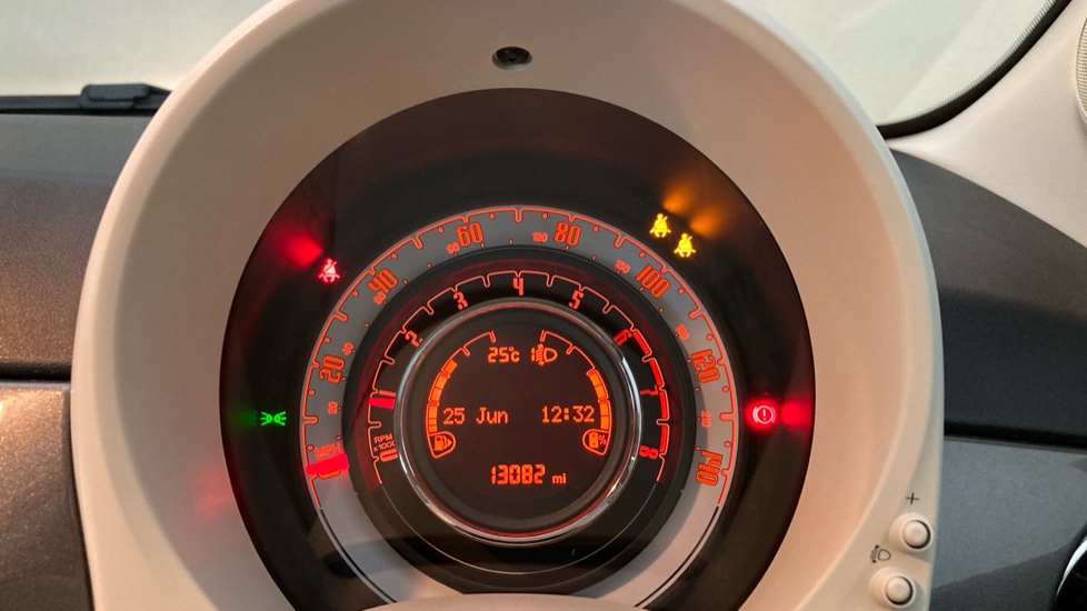Fiat 500 1.0 Mild Hybrid Dolcevita [Part Leather] 3dr Petrol Hatchback - Image 11