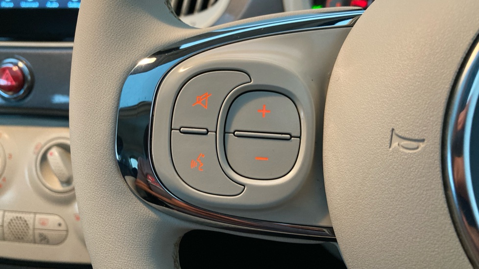 Fiat 500 1.0 Mild Hybrid Dolcevita [Part Leather] 3dr Petrol Hatchback - Image 17