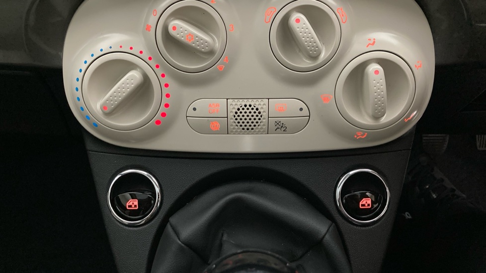 Fiat 500 1.0 Mild Hybrid Dolcevita [Part Leather] 3dr Petrol Hatchback - Image 27