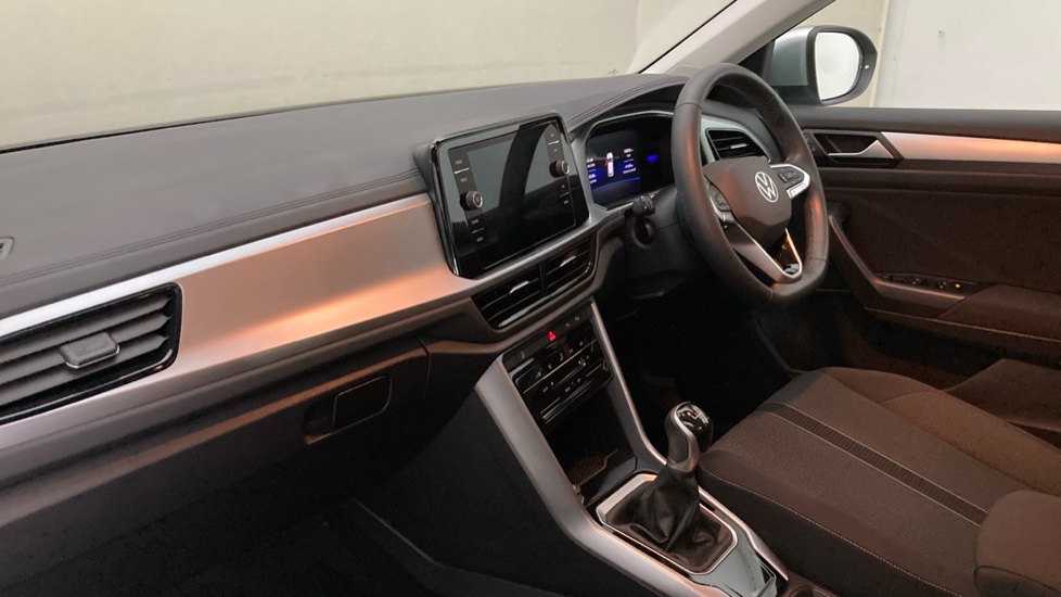 Volkswagen T-Roc 1.5 TSI Life 5dr Petrol Hatchback - Image 2