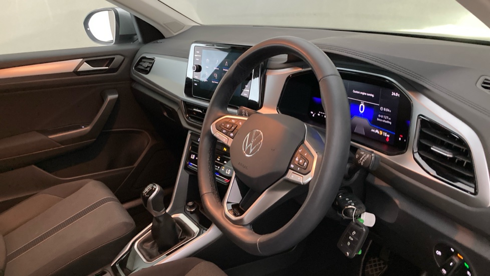Volkswagen T-Roc 1.5 TSI Life 5dr Petrol Hatchback - Image 6