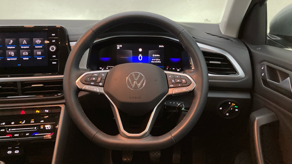 Volkswagen T-Roc 1.5 TSI Life 5dr Petrol Hatchback - Image 10