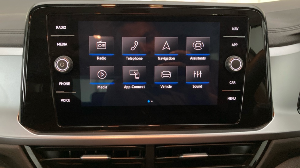 Volkswagen T-Roc 1.5 TSI Life 5dr Petrol Hatchback - Image 12