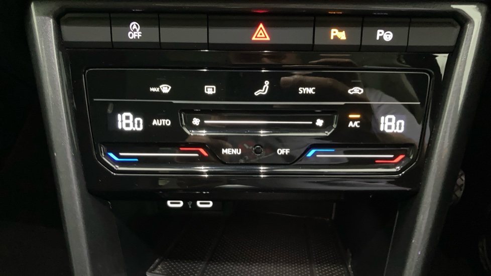 Volkswagen T-Roc 1.5 TSI Style 5dr Petrol Hatchback - Image 13